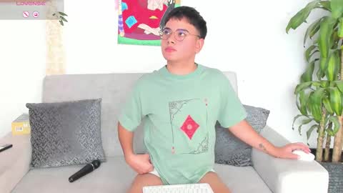 Anngel online show from November 20, 2025, 2:17 pm