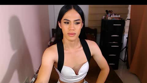 Nathalia online show from September 30, 2025, 6:57 pm