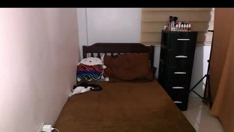 Nathalia online show from October 1, 2025, 7:42 pm