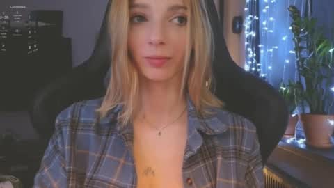 baby gopn1k online show from December 11, 2024, 5:10 am