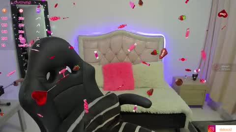 Dulce  Stefa  online show from September 14, 2025, 11:26 pm