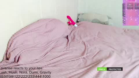 Snapshot of baby_loveeee chatting on February 5, 2025, 12:31 am Hello guys Welcome in my room im Chloe online show from February 5, 2025, 12:31 am