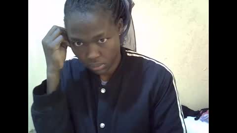 baby_may5 online show from October 20, 2025, 3:51 am