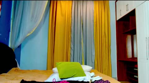 Baby Petite online show from September 12, 2025, 1:28 am