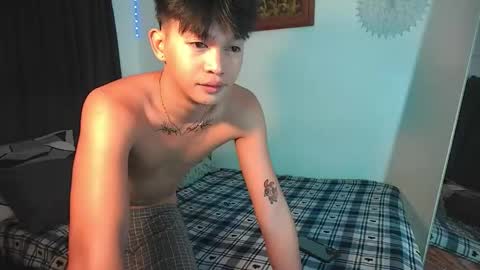 Snapshot of baby_simph chatting on November 13, 2025, 4:33 am Josh online show from November 13, 2025, 4:33 am