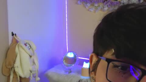 Snapshot of baby_xian chatting on February 13, 2025, 1:40 am  Dani  online show from February 13, 2025, 1:40 am