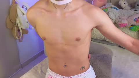 Snapshot of baby_xian chatting on February 20, 2025, 4:18 am  Dani  online show from February 20, 2025, 4:18 am