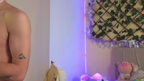 Snapshot of baby_xian chatting on March 6, 2025, 3:02 am  Dani  online show from March 6, 2025, 3:02 am