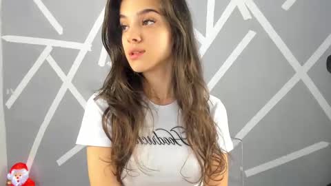 Aylin  online show from December 3, 2024, 5:42 am