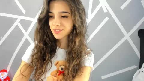 Aylin  online show from December 4, 2024, 5:38 am