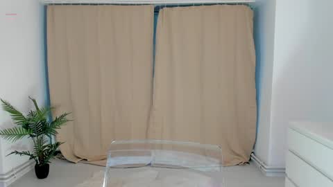 Aylin  online show from October 14, 2025, 5:08 am