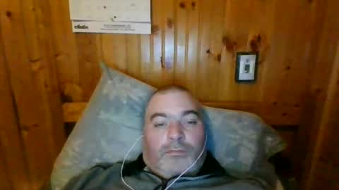 Snapshot of babybaby83 chatting on January 12, 2025, 2:56 am Darren online show from January 12, 2025, 2:56 am