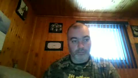 Snapshot of babybaby83 chatting on January 13, 2025, 5:44 pm Darren online show from January 13, 2025, 5:44 pm