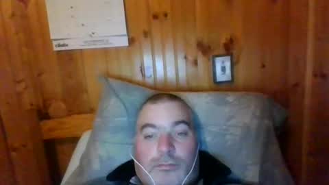 Snapshot of babybaby83 chatting on January 23, 2025, 3:37 am Darren online show from January 23, 2025, 3:37 am