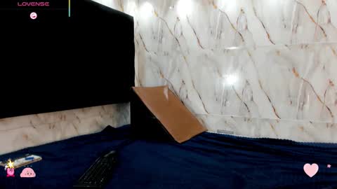 babybrown__ online show from November 5, 2025, 10:26 am