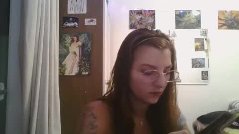 Snapshot of babydemon6 chatting on February 20, 2025, 10:48 pm babydemon6 online show from February 20, 2025, 10:48 pm