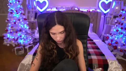 Snapshot of babyflowerr chatting on December 23, 2024, 11:17 pm Sasha online show from December 23, 2024, 11:17 pm