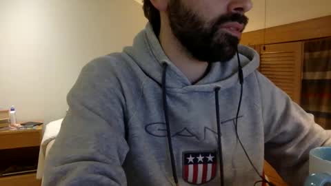 Snapshot of babyhardy chatting on December 13, 2024, 4:05 pm Tom A.    online show from December 13, 2024, 4:05 pm