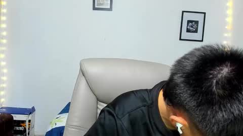 Snapshot of babymaik chatting on November 12, 2025, 6:25 am babymaik online show from November 12, 2025, 6:25 am