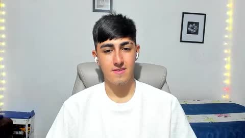 Snapshot of babymaik chatting on November 13, 2025, 6:12 am babymaik online show from November 13, 2025, 6:12 am