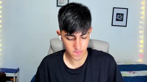 Snapshot of babymaik chatting on November 26, 2025, 7:53 am babymaik online show from November 26, 2025, 7:53 am