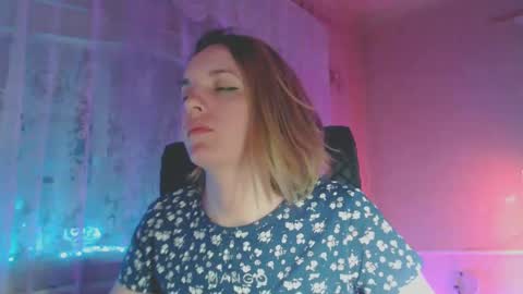 Sonya online show from March 4, 2025, 7:54 pm