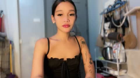 Snapshot of babynexy69 chatting on November 25, 2025, 5:35 pm Nexie online show from November 25, 2025, 5:35 pm