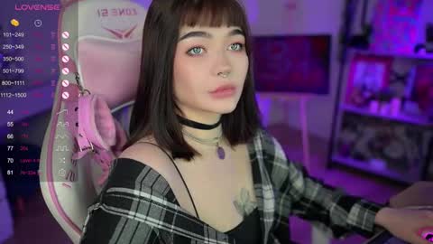 Snapshot of babyroxynill chatting on January 17, 2025, 11:07 pm Nika online show from January 17, 2025, 11:07 pm