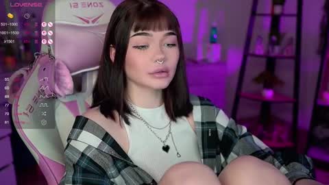 Snapshot of babyroxynill chatting on March 2, 2025, 10:48 pm Nika online show from March 2, 2025, 10:48 pm