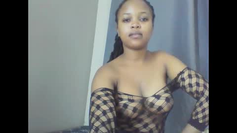 babyy_fface25 online show from October 8, 2025, 7:00 pm