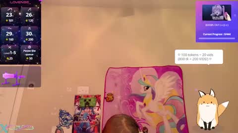 Snapshot of babyzelda chatting on December 3, 2024, 1:10 pm BabyZelda online show from December 3, 2024, 1:10 pm