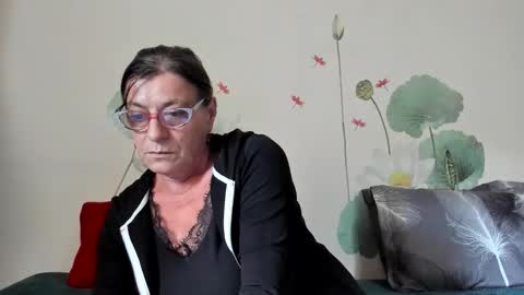 Gina online show from October 9, 2025, 1:20 pm