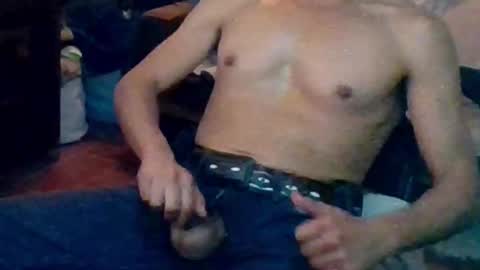 Mexican livin Off the Wall online show from February 20, 2025, 8:28 am