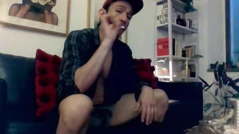 Mexican livin Off the Wall online show from November 25, 2025, 12:10 am