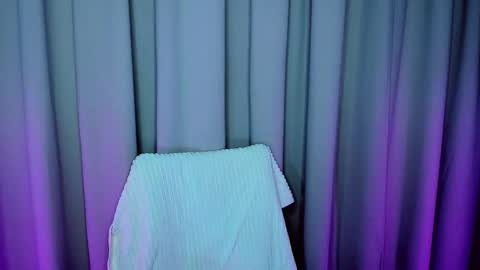 Snapshot of bai1ey chatting on December 4, 2024, 12:03 pm Bailey online show from December 4, 2024, 12:03 pm