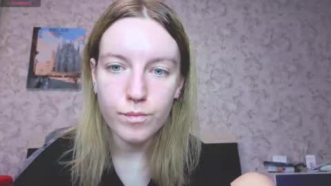 Snapshot of baiambel_mi chatting on November 18, 2025, 7:29 pm holly online show from November 18, 2025, 7:29 pm