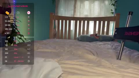 Snapshot of bailijade chatting on January 6, 2025, 6:10 pm My name  BailiJade   online show from January 6, 2025, 6:10 pm