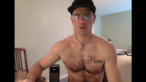 Snapshot of bam14680 chatting on January 14, 2025, 12:33 am bam14680 online show from January 14, 2025, 12:33 am