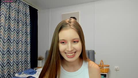Snapshot of bam_bi chatting on January 25, 2025, 3:09 am Kira online show from January 25, 2025, 3:09 am