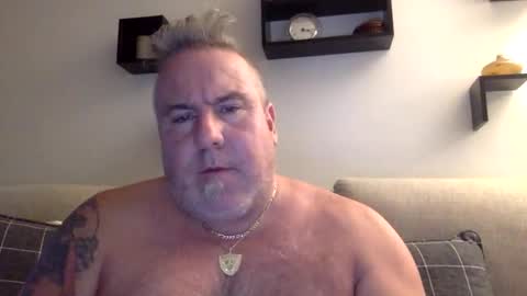 Snapshot of banana5289 chatting on December 4, 2025, 8:17 pm banana5289 online show from December 4, 2025, 8:17 pm