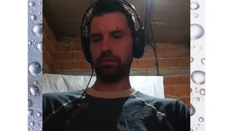 Snapshot of banana_argen_15 chatting on December 17, 2024, 2:23 am Ezequiel online show from December 17, 2024, 2:23 am