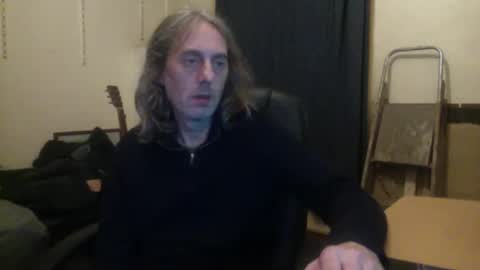 Snapshot of bangintoleather chatting on October 19, 2025, 1:50 am bangintoleather online show from October 19, 2025, 1:50 am