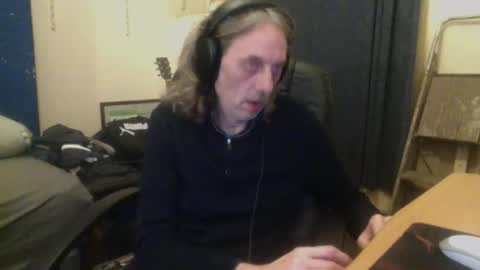 Snapshot of bangintoleather chatting on November 11, 2025, 4:01 am bangintoleather online show from November 11, 2025, 4:01 am