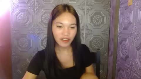 baninay810654 online show from October 22, 2025, 9:47 pm