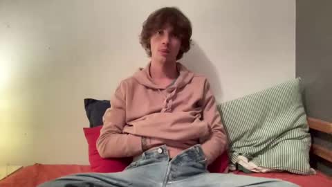 Snapshot of baptisteriviere chatting on December 23, 2024, 10:33 pm baptisteriviere online show from December 23, 2024, 10:33 pm