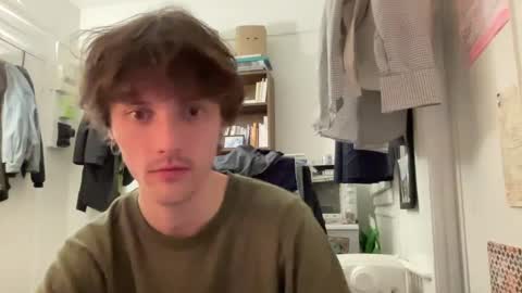 Snapshot of baptisteriviere chatting on February 5, 2025, 9:50 pm baptisteriviere online show from February 5, 2025, 9:50 pm