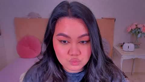 Barbie Kim online show from December 7, 2024, 2:42 am