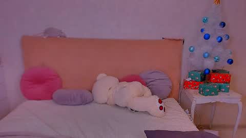 Barbie Kim online show from December 23, 2024, 1:29 am