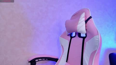 barbara_dennis online show from December 7, 2024, 12:52 am