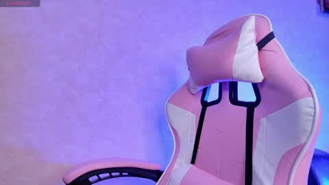 barbara_dennis online show from December 26, 2024, 4:21 am